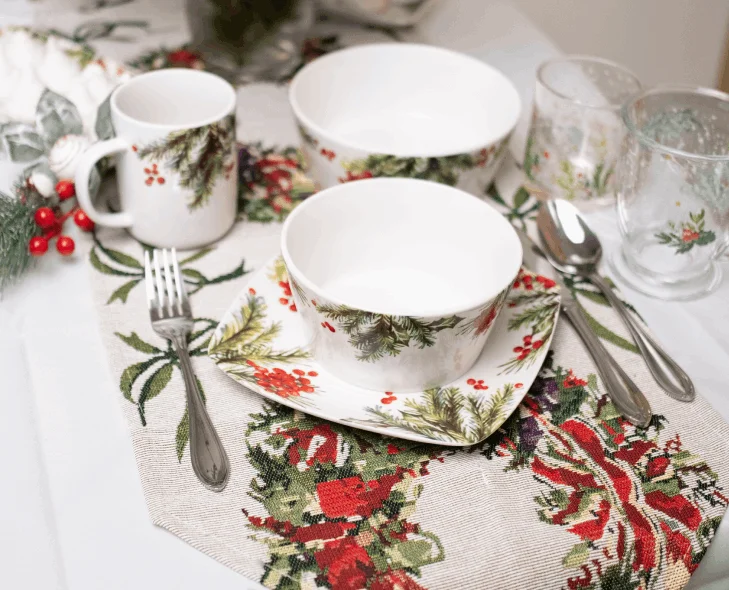 Хвойный лес — это элегантная коллекция посуды, вдохновленная зимним лесом