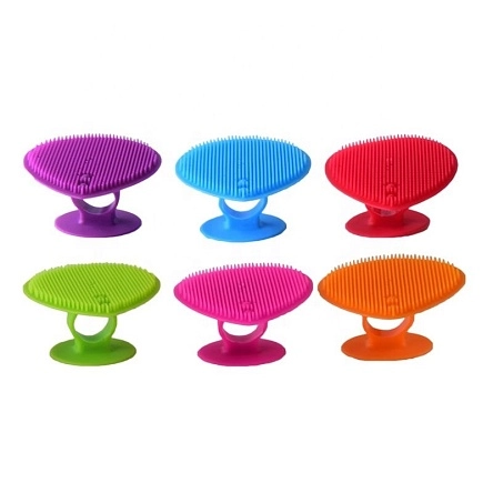 Щетка для умывания на присоске, силикон, 8x4см, 3 цвета (DX-627)